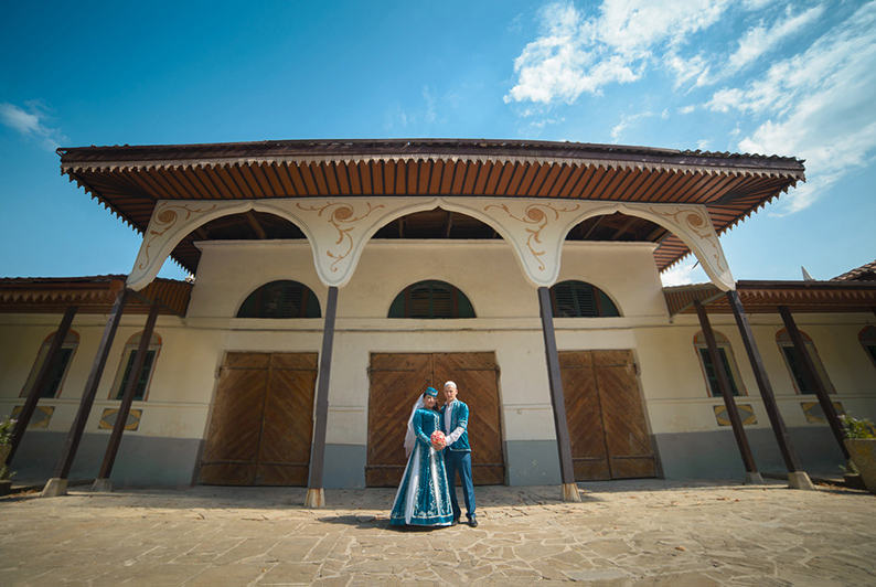 Свадебная фотосъемка Дианы и Сенавера в мечете